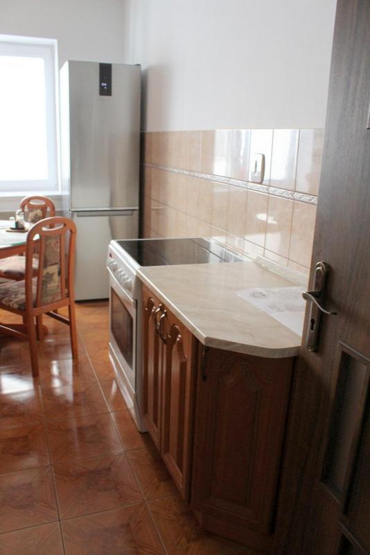 Apartmanovy Dom Stummerova Topolcany Exterior foto