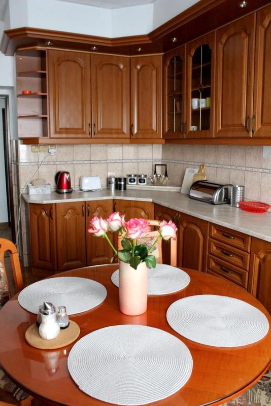 Apartmanovy Dom Stummerova Topolcany Exterior foto