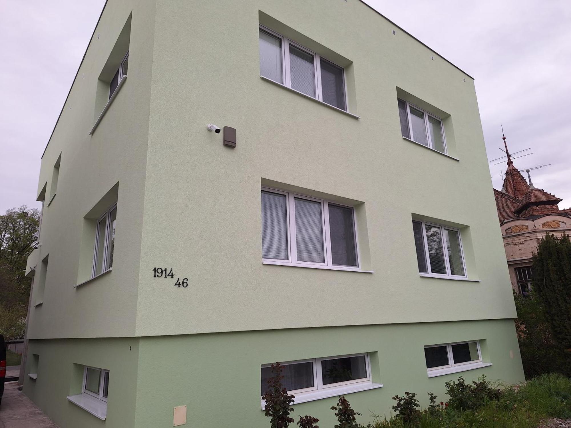 Apartmanovy Dom Stummerova Topolcany Exterior foto